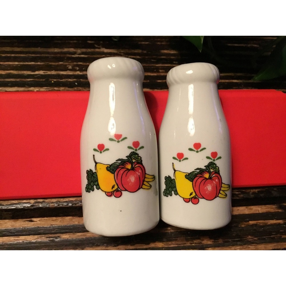 Vintage Farmers Quart Of Milk Shape Salt And Pepper Shakers Fruit Design